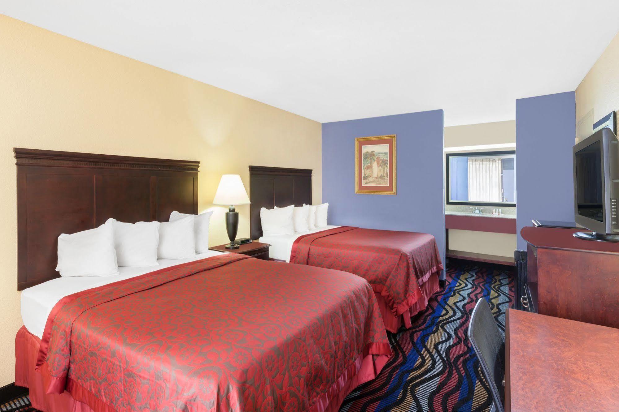 Days Inn By Wyndham Uvalde Dış mekan fotoğraf