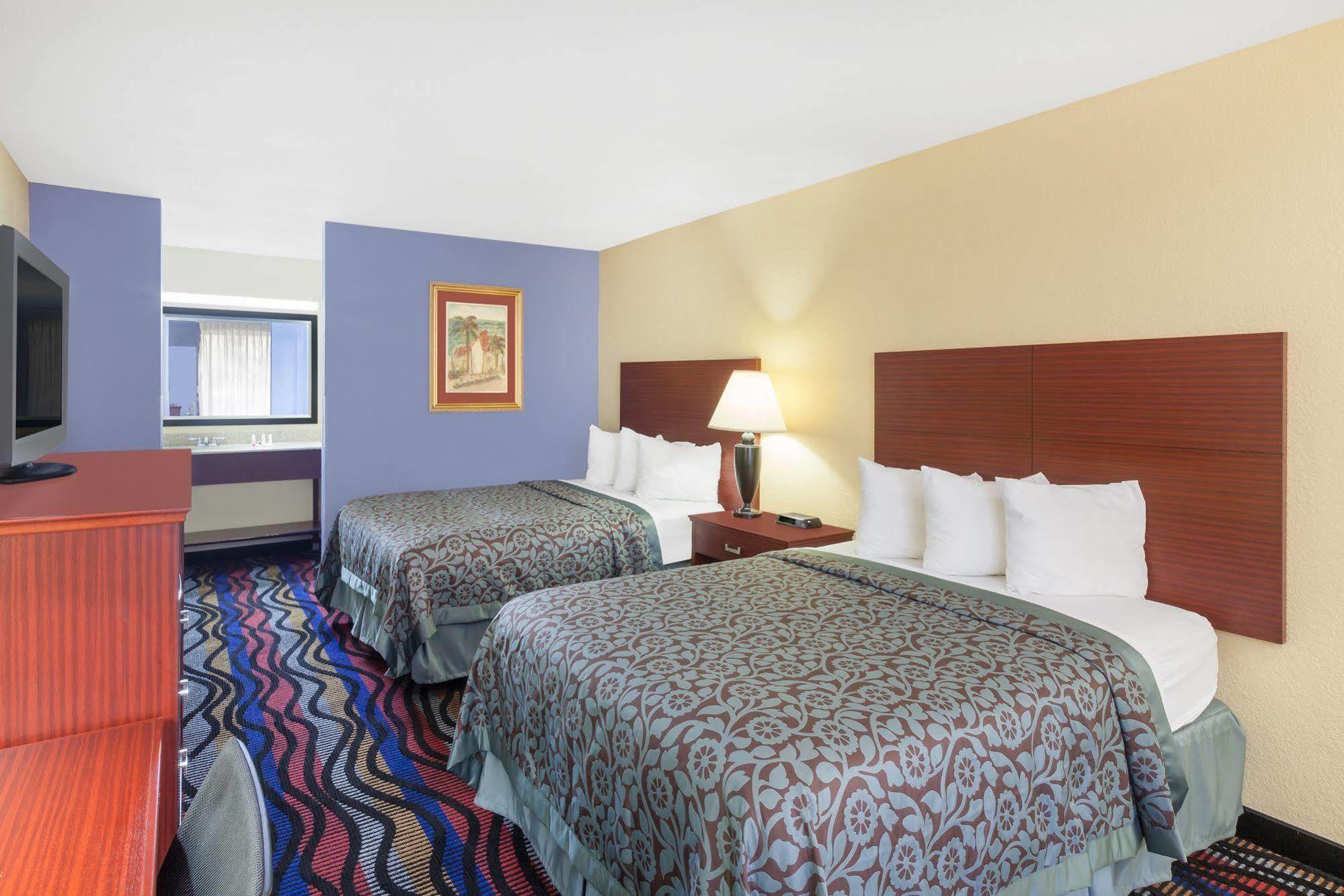Days Inn By Wyndham Uvalde Dış mekan fotoğraf