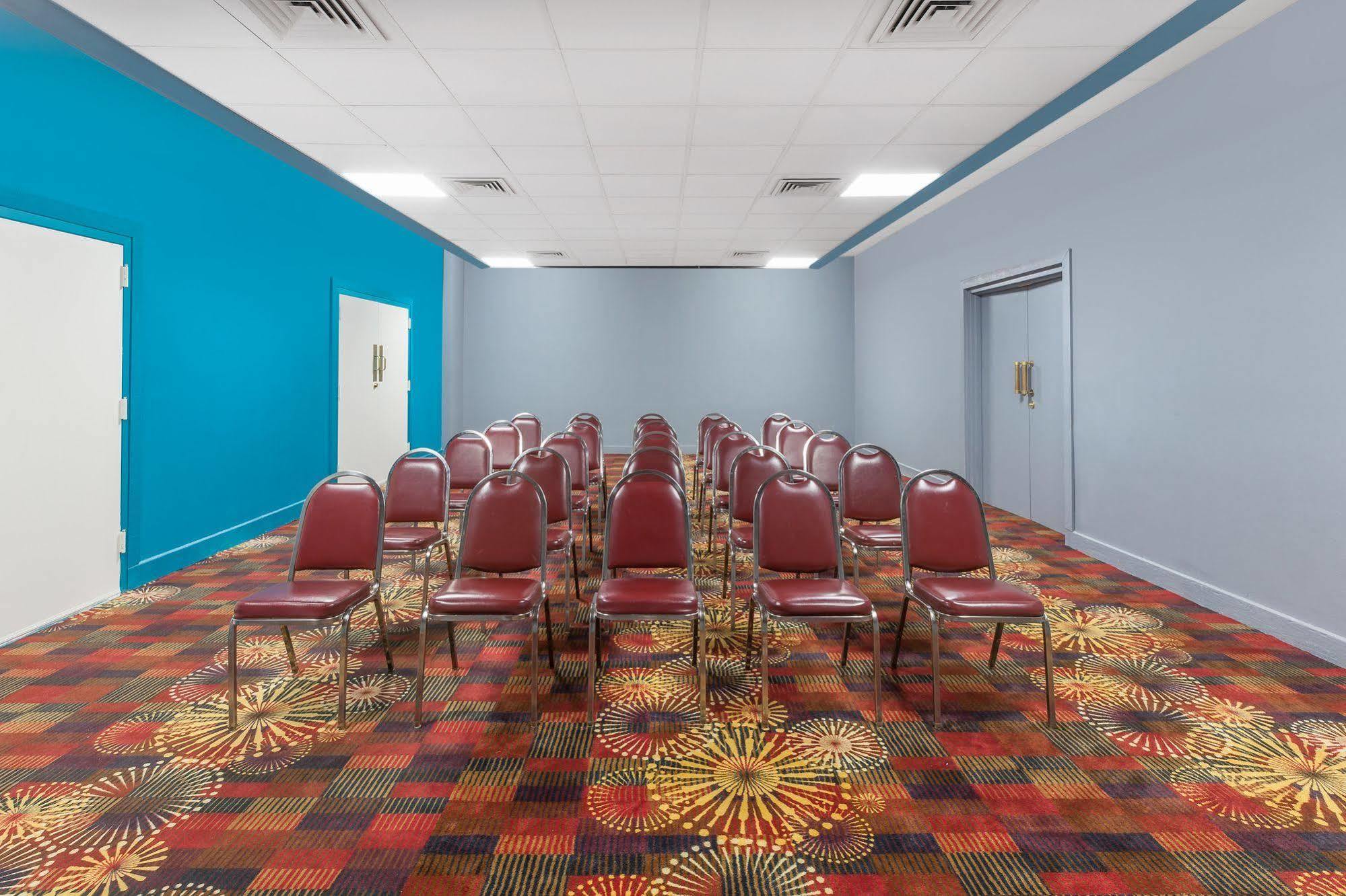 Days Inn By Wyndham Uvalde Dış mekan fotoğraf